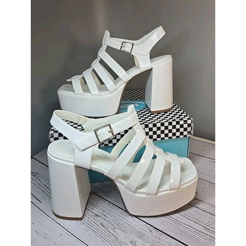 Soda Shoes Womens Size 7 White Platform Chunky Heel Sandals Strappy Dress Y2K - Picture 2 of 8